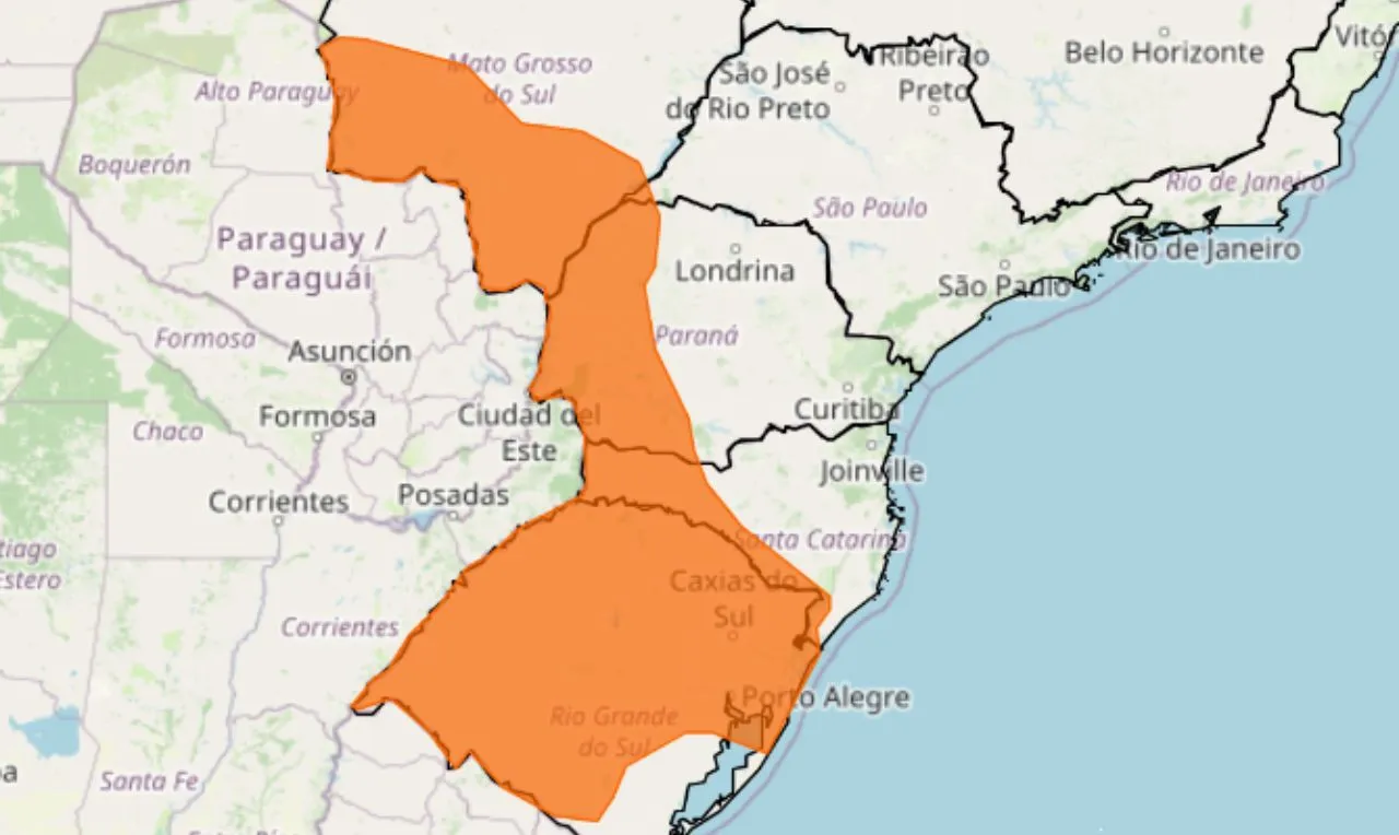 O mapa mostra as &aacute;reas em alerta para chuva intensa e ventos